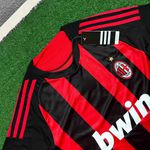 Camisa Retrô AC Milan Home I 08/09 - Ronaldinho 80 - Vermelha/Preta - Torcedor Masculina