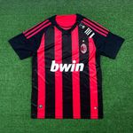 Camisa Retrô AC Milan Home I 08/09 - Ronaldinho 80 - Vermelha/Preta - Torcedor Masculina