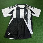 Conjunto Infantil Juventus 24/25 Branca/ Preta