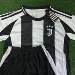 Conjunto Infantil Juventus 24/25 Branca/ Preta
