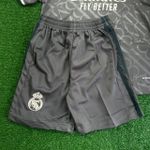 Conjunto Infantil Real Madrid Away II 24/25 - Cinza