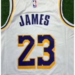 Nba Los Angeles Lakers Gola Redonda Nº 23 James Silk (branco Com N° Roxo) (detalhe na etiqueta)