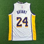 NBA Lakers Branco com decote em V nº 24 Kobe Bryant Silk 