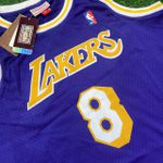 NBA Los Angeles Lakers Kobe Bryant #8 Mitchell & Ness 96-97 Hardwood Classics Authentic Jersey Silk - Roxo