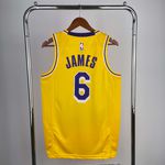 NBA Los Angeles 2022/23 Lakers LeBron James #6 Silk -Amarelo - Swingman Jersey (detalhe na etiqueta)