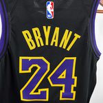 Nba Los Angeles Lakers Bryant #24 - 23/24 Preta - Silk