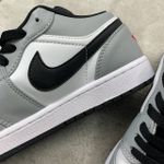 Tênis Air Jordan 1 Low - Cinza, Preto