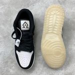 Tênis NK Air Jordan 1 - Preto/Branco Brilhoso
