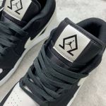 Tênis NK Air Jordan 1 - Preto/Branco Brilhoso
