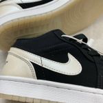 Tênis NK Air Jordan 1 - Preto/Branco Brilhoso