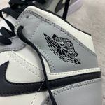 Tênis Air Jordan 1 Mid - Smoke Grey - Cinza/Branco/Preto