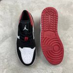 Tênis Air Jordan 1 Low - Black Toe - Preto, Vermelho, Branco