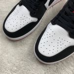 Tênis Air Jordan 1 Low - Black Toe - Preto, Vermelho, Branco