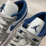 Tênis Air Jordan 1 Low - French Blue - Cinza/Azul/Branco