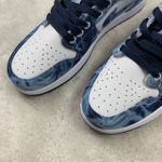 Tênis Air Jordan 1 Low - Jeans/Branco