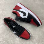 Tênis Air Jordan 1 Low - Bred Toe - Vermelho/Preto/Branco