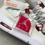 Tênis NK Air Jordan 4 - Branco/Detalhe Vermelho Metálico