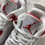 Tênis NK Air Jordan 4 - Branco/Detalhe Vermelho Metálico