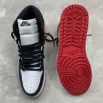 Tênis NK Air Jordan 1 High - Vermelho/Preto e Branco