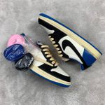 Tênis Travis Scott Jordan 1 Low - Bege/Branco/Azul