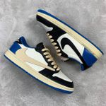 Tênis Travis Scott Jordan 1 Low - Bege/Branco/Azul