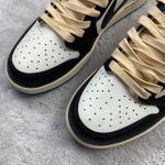 Tênis Travis Scott Jordan 1 Low - Bege/Branco/Azul