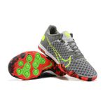 Chuteira Futsal Nike React Gato IC Elite - Cinza/Verde e Vermelho.