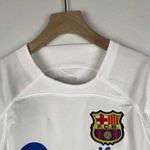 Conjunto Infantil Barcelona Away 23/24 Branco/ Short Azul
