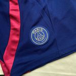 Conjunto Treino Regata + Short Paris Saint Germain (PSG) 2023 (Detalhe Vermelho)