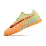 Chuteira Society Nike Phantom (TF) - Verde com Laranja