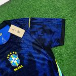 (JORDAN MENOR) Camisa Seleção Brasil Away II Copa do Mundo 26/27 - Azul e Preta - Jogador Masculina