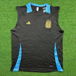 Conjunto Treino Argentina Regata + Short 2024/25 - Preto / Detalhe Azul