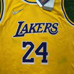 NBA Los Angeles Lakers Edição 75 anos 21/22 Kobe Bryant #24 - Amarelo