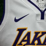 NBA Los Angeles Lakers LeBron James #6 - Jogador Silk - Branco/ Gola V