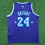 Camisa NBA Lakers #24 Bryant City Edition Purple - 23/24 75 Anos - Roxa