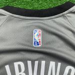 NBA Brooklyn Nets Kyrie Irving #11 - Edição 75 anos - Cinza