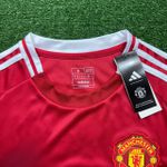 Camisa Manchester United Home I 24/25 - Vermelho - B. Fernandes 8 - Torcedor Masculina