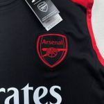 Conjunto Treino Adulto Regata e Short Arsenal FC Treino 24/25 Preto/Vermelho/Verde
