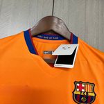 Camisa Retrô Barcelona Away II 06/07 - Laranja - Masculina