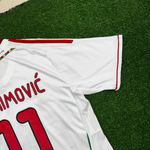 Camisa Retrô AC Milan Home I 11/12 – Ibrahimović #11 – Branca – Torcedor Masculina