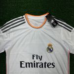 Camisa Retrô Real Madrid Home I 13/14 - Branca - Bale #11