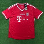 Camisa Retrô Bayern de Munique Home I 12/13 - Vermelha - Ribéry #7 - Torcedor Masclina