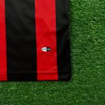 Camisa Retrô AC Milan Home I 08/09 - Ronaldinho 80 - Vermelha/Preta - Torcedor Masculina