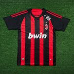 Camisa Retrô AC Milan Home I 08/09 - Ronaldinho 80 - Vermelha/Preta - Torcedor Masculina