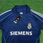 Camisa Retrô Real Madrid Away II 05/06 - Ronaldo #9 - Azul Marinho - Torcedor Masculina
