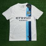 Camisa Retrô Manchester City Third III 13/14 - Branca - Kun Agüero #16 - Masculina