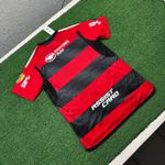 (DEFEITO) Camisa Home 23/24 - Patrocínio + Patchs - Torcedor Masculino