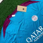 PSG CAMISA 2024/25 - AZUL (DETALHES VINHO)