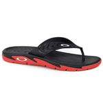 Chinelo Oakley Crowd Masculino - Preto e Vermelho