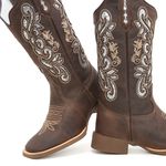 BOTA TEXANA HOOPER FEMININA COM RECORTES A LASER FB64